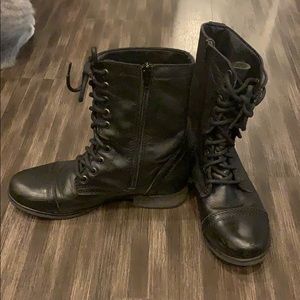 Steve Madden Troopa Combat boots